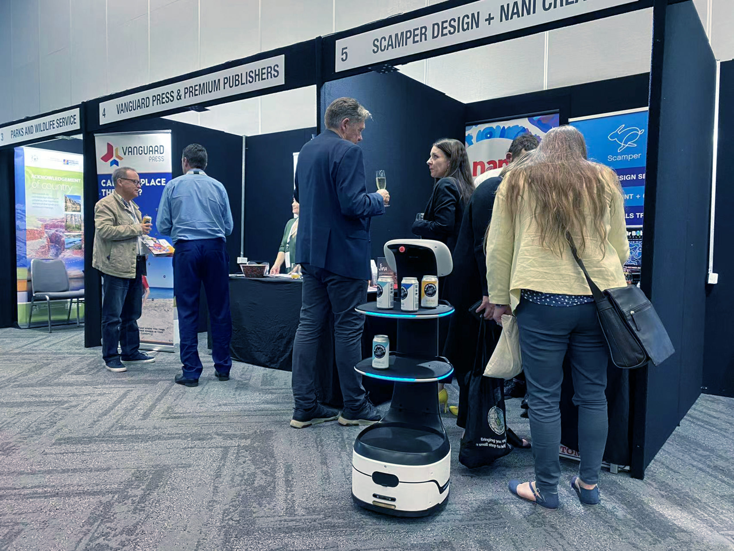 KEENON Robotics Showcases Its Advanced Robots at Western Australia Tourism Conference