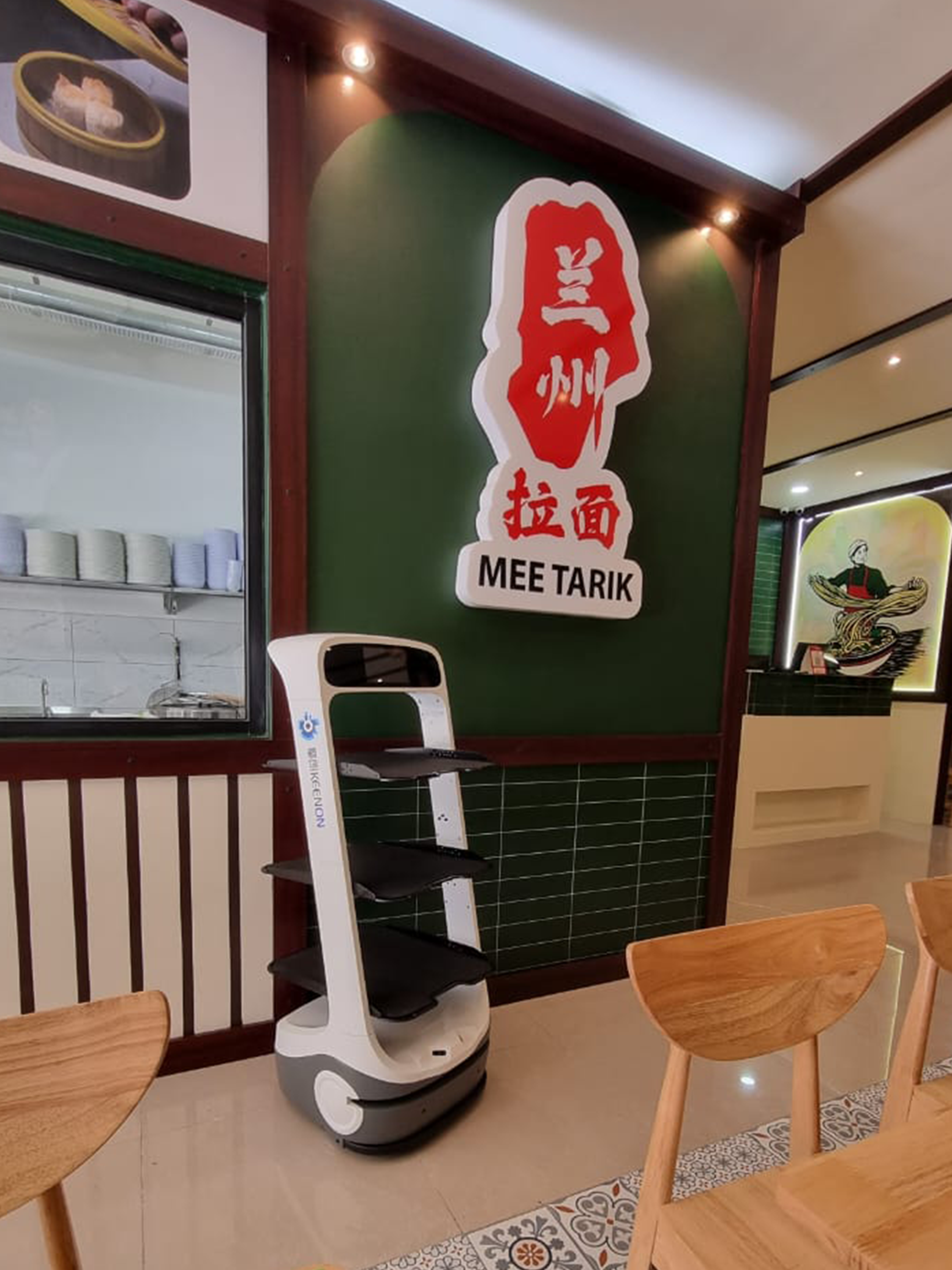 Solutions: Restaurant Robot